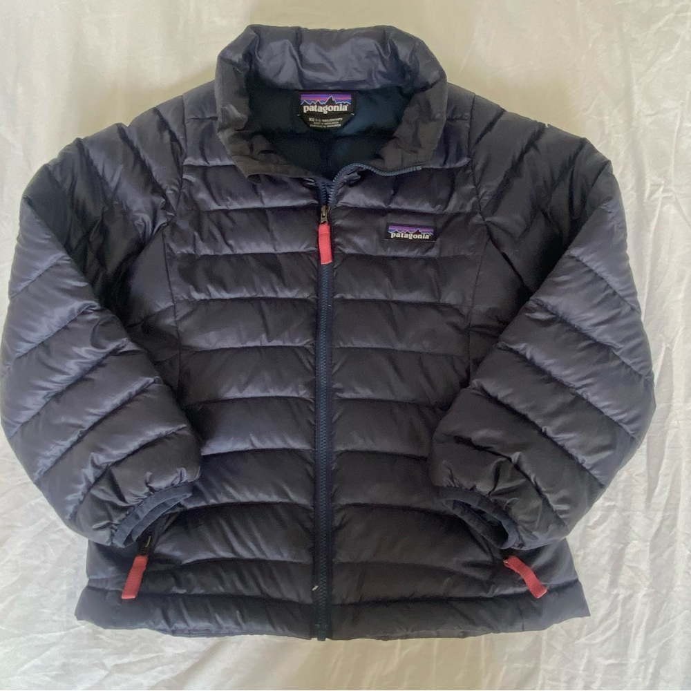 Patagonia Kids Navy Blue Puffer Jacket with Red Zipper Pulls